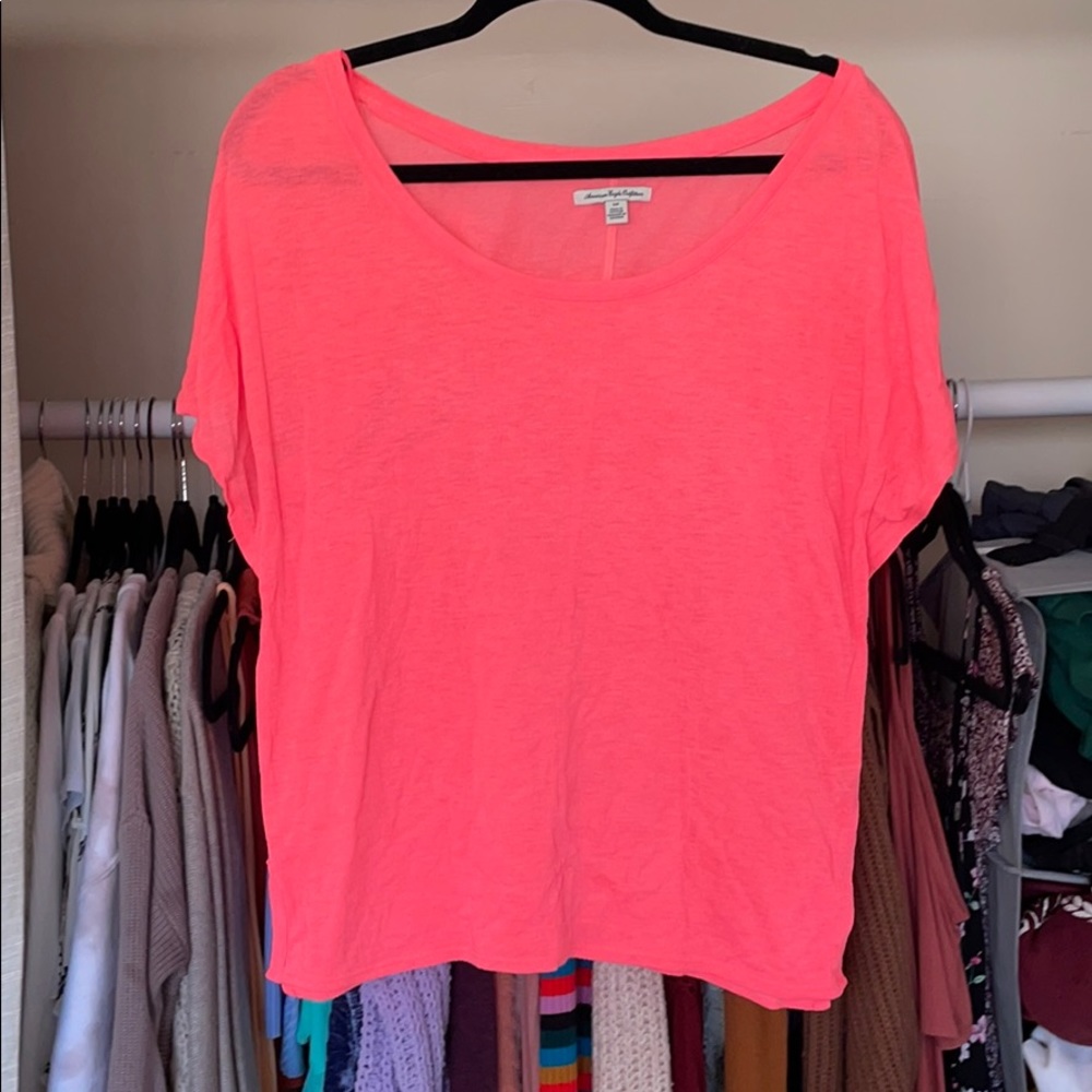 American Eagle Hot Pink t shirt